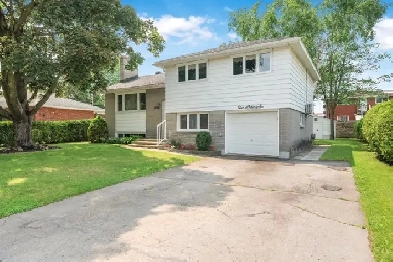 4 bedroom split level bungalow off Maitland -Ottawa Image# 10