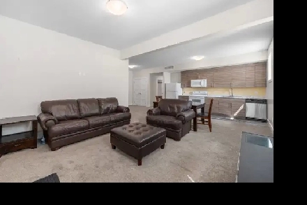 All in, 1BR Den, KLO Rd& Benvoulin Ct Image# 3