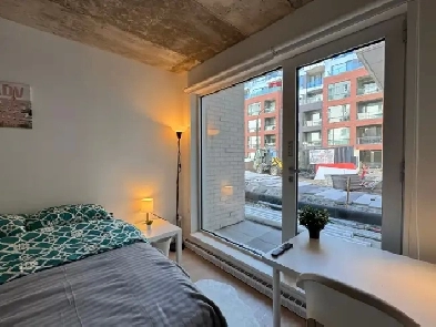 Furnished Room in Griffintown -$780- Chambre meublé Centre-Ville Image# 1