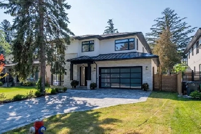 Dream home in mineola Mississauga Image# 1