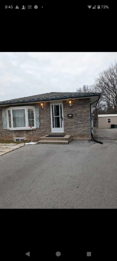 2  Bed Room Upper  house Niagara Image# 1