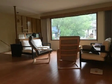 Spacious room for rent in University Area. Image# 1