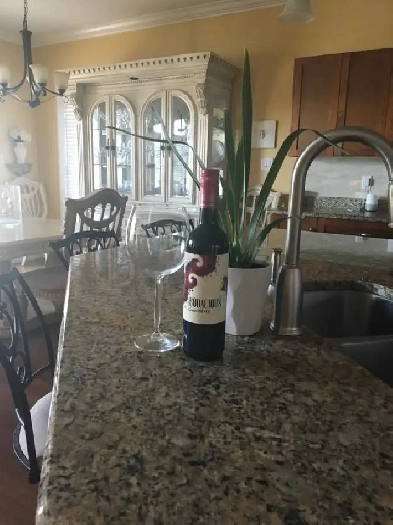 For rent 5 bedroom 3 bathroom Image# 1