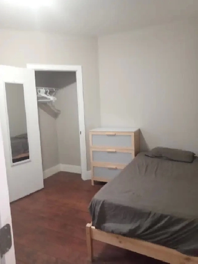 Private Room for Male in South East Image# 1