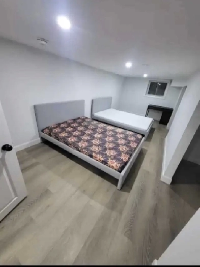 sharing room for rent Image# 1