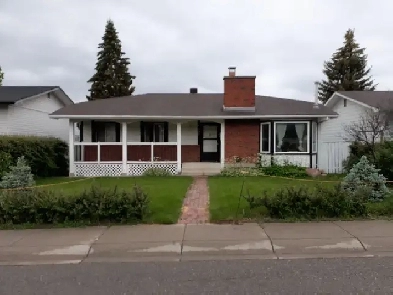 Room for rent close to UoC and Dalhousie C train Image# 1