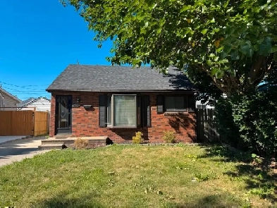 House For Sale – Windsor Image# 4