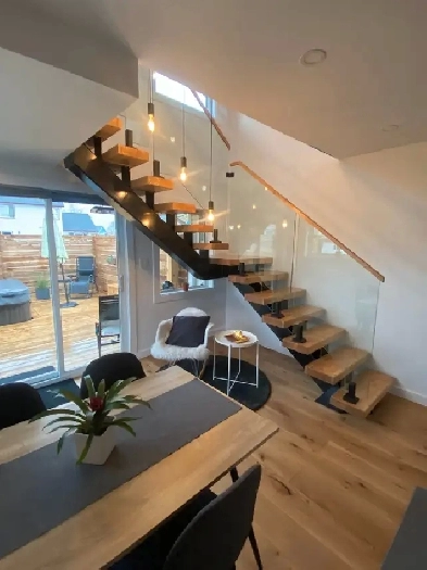 1 Bedroom condo and den Image# 6