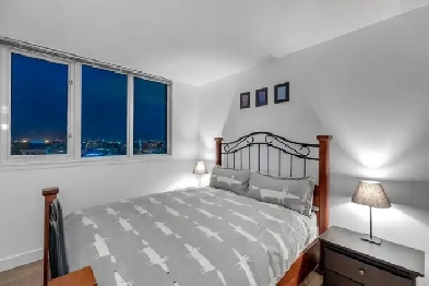 Private Room for Rent – High-Rise Apartment, All-Inclusive Image# 4