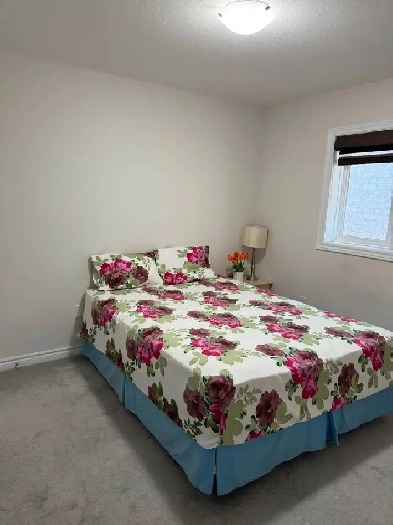 Private room available for girls in brampton Image# 1