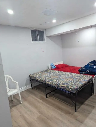 1 bedroom on sharing basis with another girl Image# 1