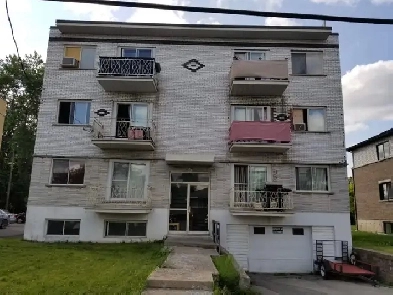 Dispo. Maintenant - Grand 4 1/2 -  Large 2 bedroom - Brossard-A Image# 1