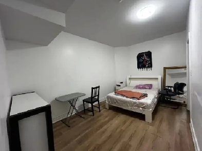 Ensuite bedroom immediately Image# 1