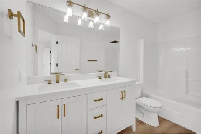 FULLY RENOVATED 4 BED 3.5 BATH HOUSE FOR SALE Image# 3