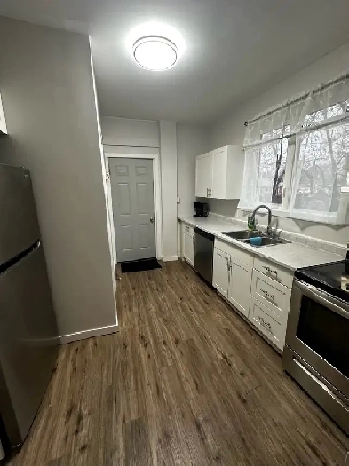 2 Bed 1.5 Bath Duplex in Selkirk Image# 1