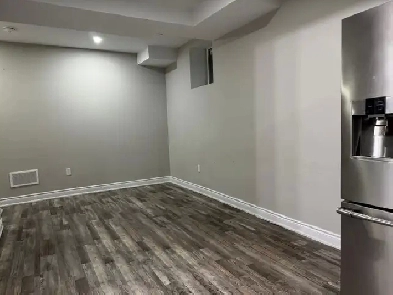 Rent this 1BR Den Prkg Large Basement @Mt Pleasant in W Brampton Image# 1