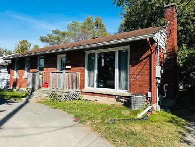 Blair Road ground-floor duplex unit  for rent Image# 1