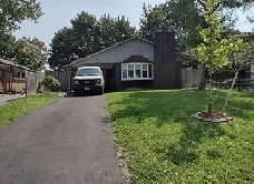 Student Housing, Toronto: Good, Safe, Comfy. $750-775/Mth Image# 1