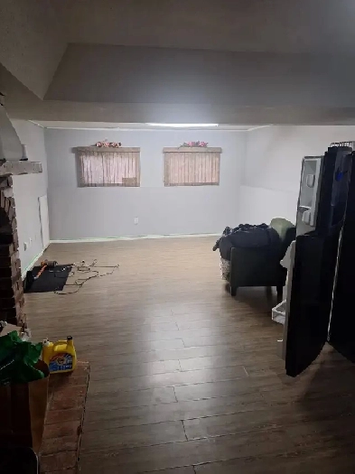Huge Double Room in Basement/ Spruce Grove /FREE Utilities/WiFi Image# 1