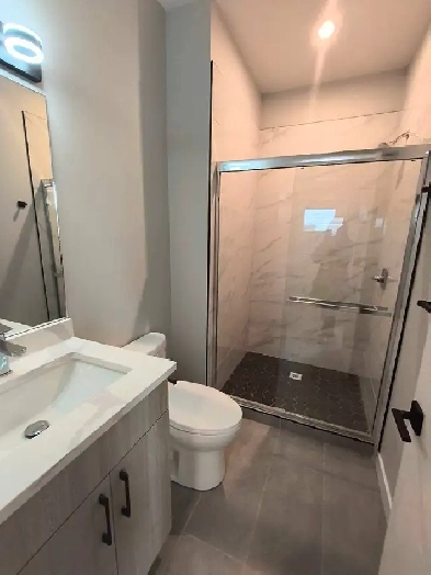 Brand new 4B3B duplex for rent Image# 1