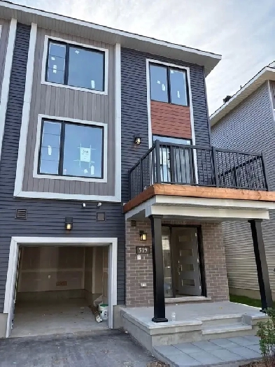 FIRST TO LIVE-IN CORNER TOWN HOME. Kanata - 25th October Image# 1