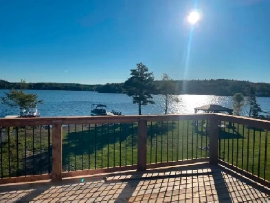 2 bedroom house, Lakefront Image# 10