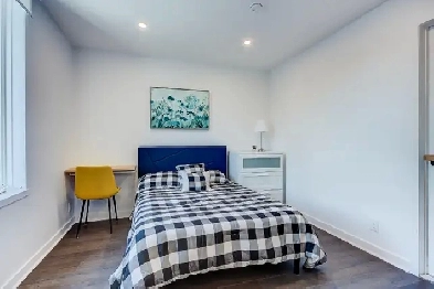 Comfortable Studio - 1 ½ Nice Apartment - metro Berri-UQAM Image# 8