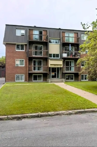 Grand 4 1/2 à Fabreville, tranquille! Image# 1