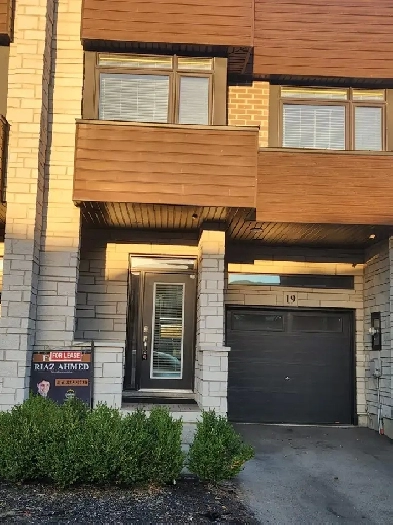 Beautifull Town home for Sale Image# 5
