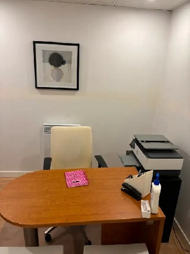 Espace Bureau au centre-ville -Comfortable Office Space Downtown Image# 19