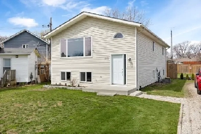 4 Bedroom 2 Bath Fully Finished Raised Ranch on 75x150 Lot Image# 3