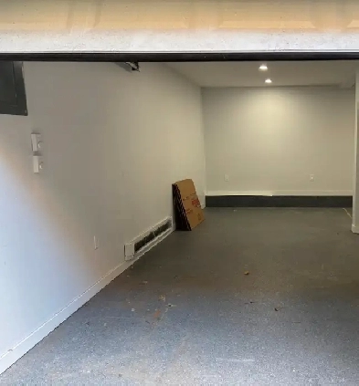 Garage à louer – Centre-ville de Montréal / Garage for Rent Image# 1