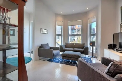 Magnifique condo à louer près du métro Sherbrooke Image# 3