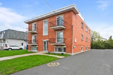 4½ tranquille et propre à Longueuil Image# 1