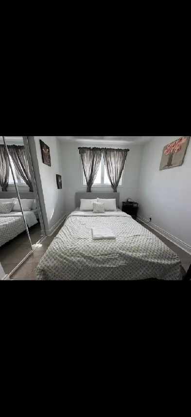 relaxing  private queen bed-workshop near downtown Image# 1