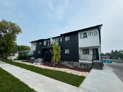 3 BR, 1 Bath Unit in Windsor Park - $1850! Image# 1