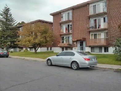 3 1/2 à LONGUEUIL, BELLE RIVE Image# 3
