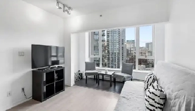Move-In Ready Private Room in Downtown Vancouver Image# 1