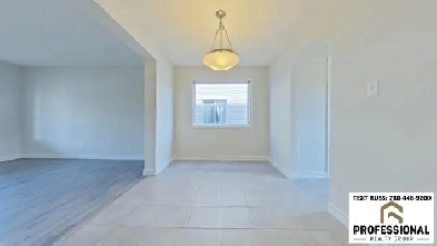 PET FRIENDLY 3 Bed / 2.5 Bath Half Duplex SE Edmonton Image# 1