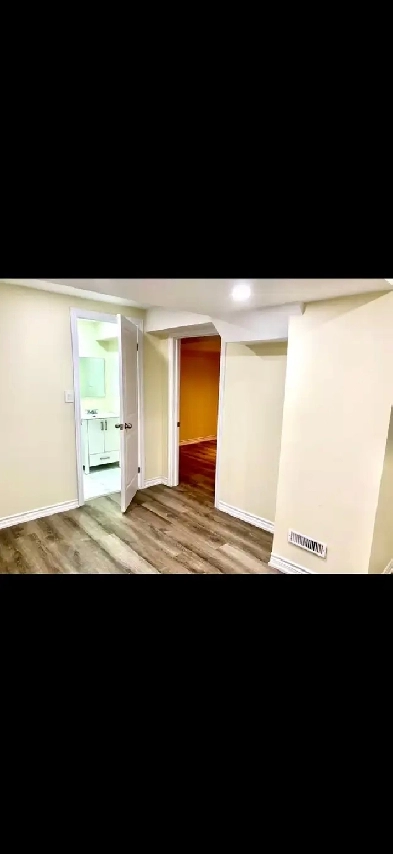 Legal basement Room Brampton Image# 7