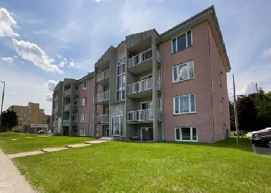 Grand Condo locatif 4½ Image# 3