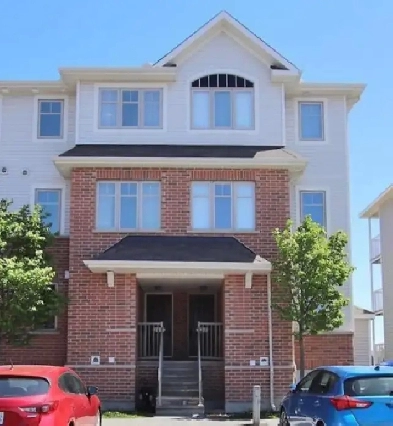Condo for Rent - Barrhaven Townhome Condominium for Rent Image# 1