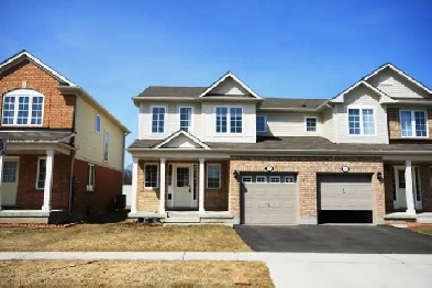 3 Bdrm Mattamy Home, close to 401, available Nov 1st! Image# 4