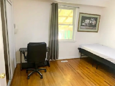 Private furnished room rent for single with Car Park Image# 1