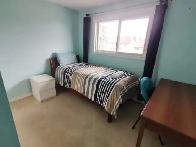 Bright upstairs single bedroom in NW,furnished,schools, transit Image# 1