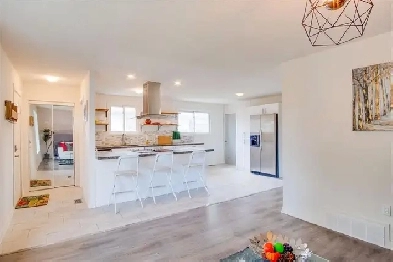 Bright & Spacious 3-Bedroom Upper Unit Image# 1