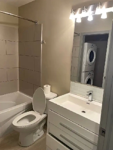 condo for rent Image# 1