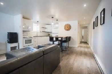 Beau grand 3 1/2 LUXUEUX avec walk-in disponible le 1er novembre Image# 6