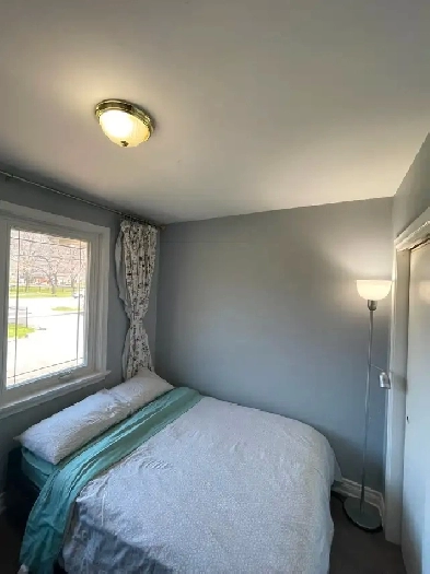 Furnished room Victoria Park/Sheppard - Utilities wifi parking Image# 1