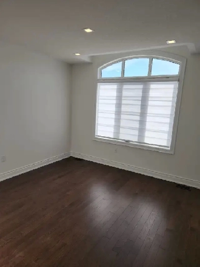 Beautiful brand new house for rent Image# 17